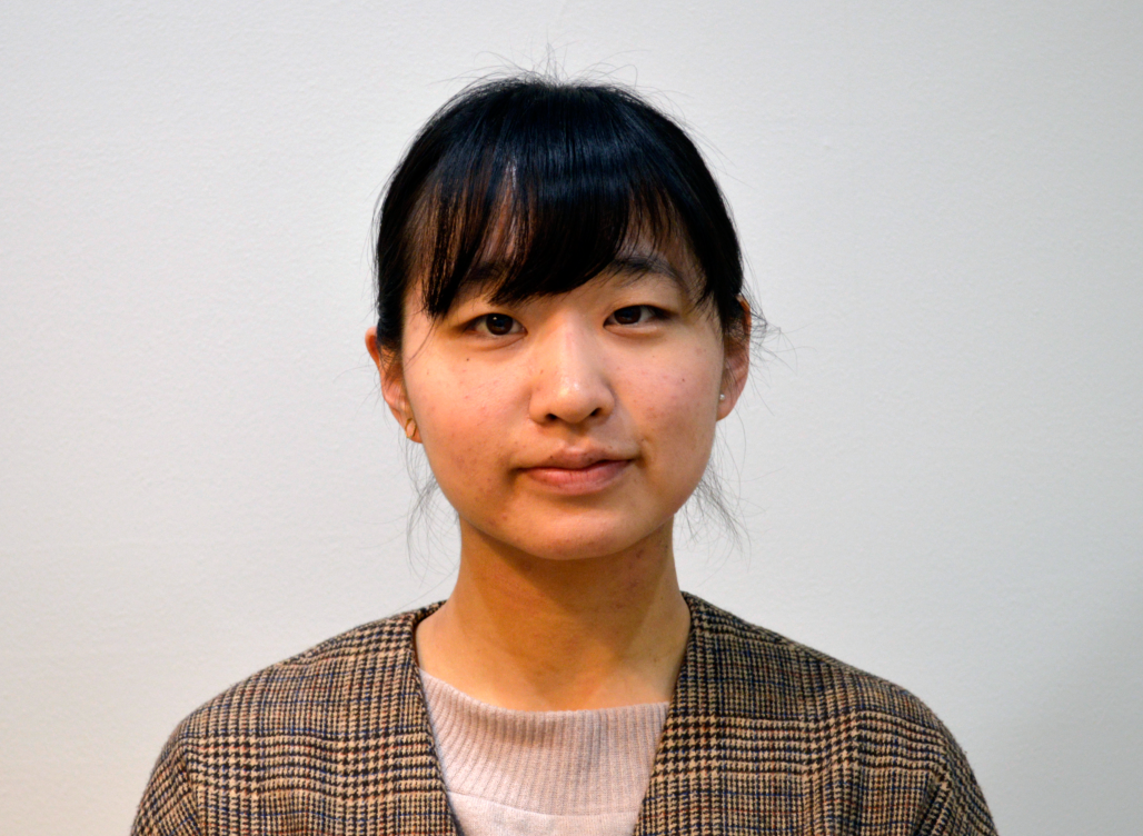 小島綾乃
